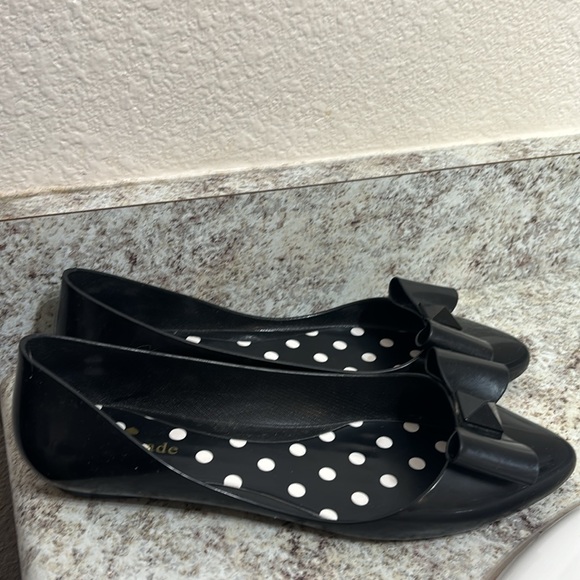 Kate Spade black plastic flats with bow - Picture 9 of 12